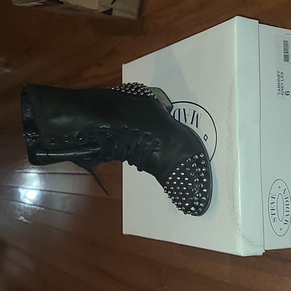 Steve Madden black studded combat boots. Sz 6.  Really good used condition!